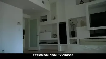 PervMom - Beautiful Stepmom (Gia Milana) Cheats On Husband With Stepson