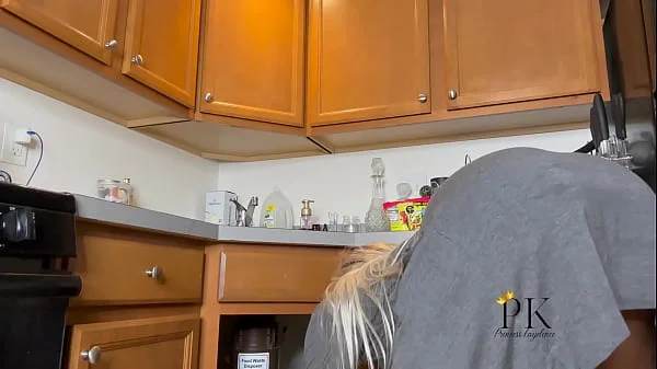 ebony Slut housewife gets fucked and cream-pied by the maintenance man