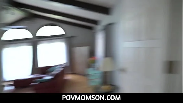 MILF stepmom Penny Barber came to make up with her stepson after a fight