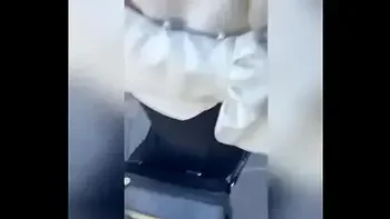 Sexo por DINERO! Le ofrezco DINERO a SEÑORA Mexicana Sumisa que Estaba Esperando su Camión para Irse a Trabajar! Le Doy Dinero para que me la CHUPE en la CALLE y no Vaya a Trabajar! PARTE #1