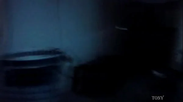 ¡Ay! me equivoqué de hoyo?...  Nó! pero al principio no quería y al final hasta disfruté sacar los pedotes con cremita. si ya sabes como soy para que te acomodas la puntita en el culo.