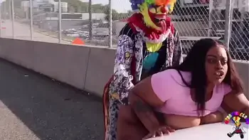 Gibby The Clown Fucks Juicy Tee On Atlanta’s Most Popular Highway