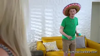 Gringo stepsosn POV fucks curvy MILF stepmom