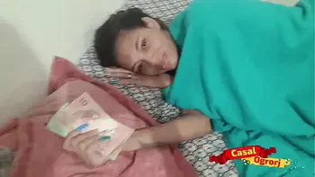 Comprei o cuzinho da minha inocente enteada por R$ 210,00