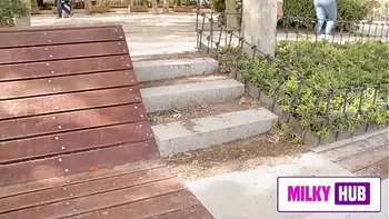 Uruguaya Tetona pillada en el Parque Publico le gusta FOLLAR