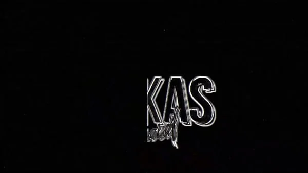 Aluguei meu apartamento pelo aplicativo e flagrei a maior orgia nele