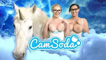 ¡Gran BBC! Gran Polla Negra Parpadea En Una Parada De Autobús Público