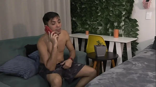 QUE MARIDO COMPREENSÍVEL ESCUTOU EU CHAMA NOME DE OUTRO E INVÉS DE BRIGA CHAMOU ELE PRA MIM DEIXOU BRINCA BEM GOSTOSO COMIGO