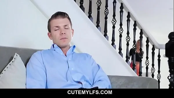 Hot-MILF Caught StepSon With Pants Down - Alexis Fawx