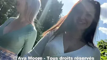 DEFI INCONNU - Première Fois Pour Ce Mec Chanceux Qui Se Fait Sucer Par 2 Filles! On Lui Vide Les Couilles Sur Le Bord d'Une Route!