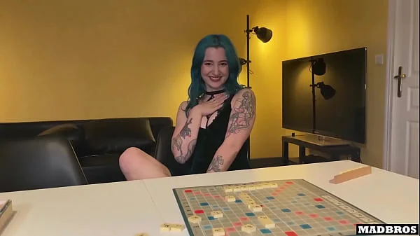 Scrabble player Khalamité gets secretly fucked for cheating!!!