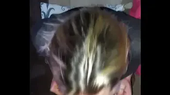 Rubia blanca disfruta mucho del sexo