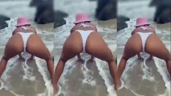 conheci novinho na tabacaria que me fodeu na rua e no carro enquanto corno dirigia