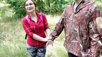 Deutsche Studentin TinyEmily von fremden Typen auf dem Heimweg AO gefickt