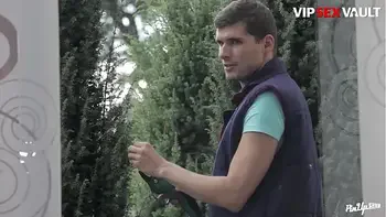 VIP SEX VAULT - #Isabella Chrystin - Czech Ebony Boss Lady Rough Sex With Her Big Cock Gardener