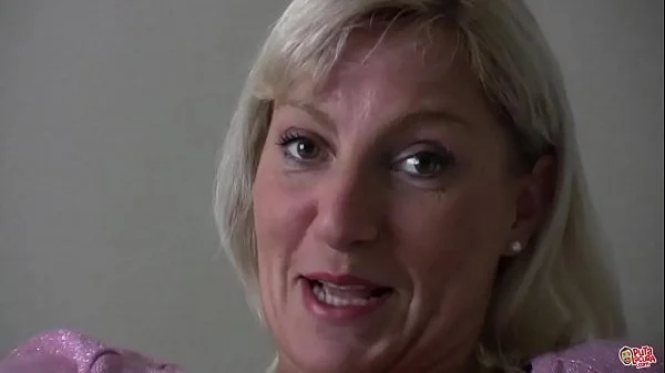 La madre que todos nos follaríamos... Señora compórtese!