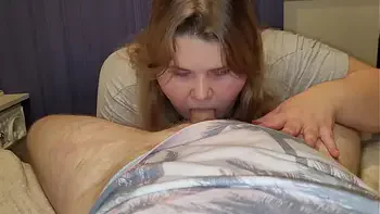 Teasing chubby hottie sucking cock for the first time - Hot Facial