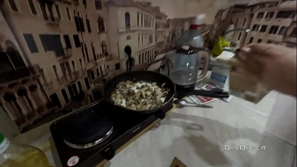 fucked a neighbor girl 18 yo in the kitchen while she cooking dinner