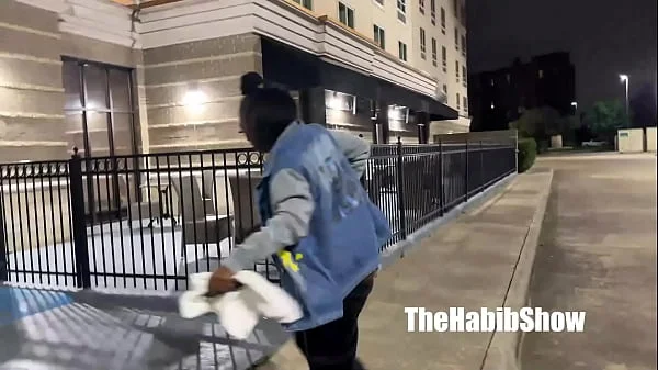 Ambitious booty thick texas freak is back with pimpin in ah bonnet