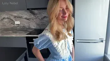 Helped a cute stranger on the street and fucked her on the same day