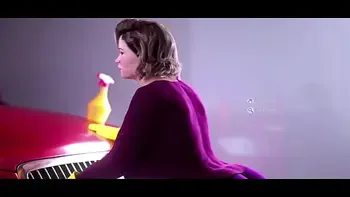 My MILF Stepmom Stuck in the Garage - 3D Hentai Animated Porn - APOCALUST