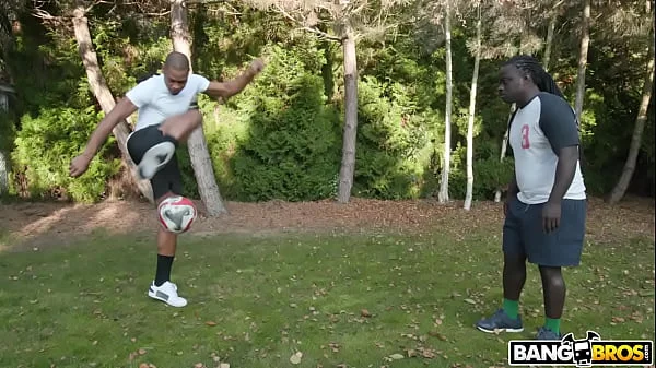 Vitoria's Ass Is Undefeated!