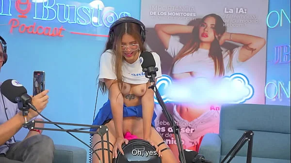 Gemma Leone: 5 orgasms in a row until her legs are shaking! Juan Bustos Podcast