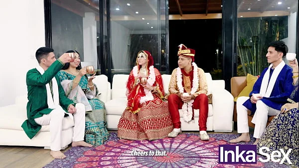 Chudai Boda hindú termina en orgia entre hermanastras y padrastros.