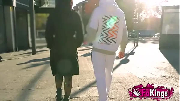 Sex tour in Madrid for the horny Valencian Nelia Estrada. Another monument to the capital!