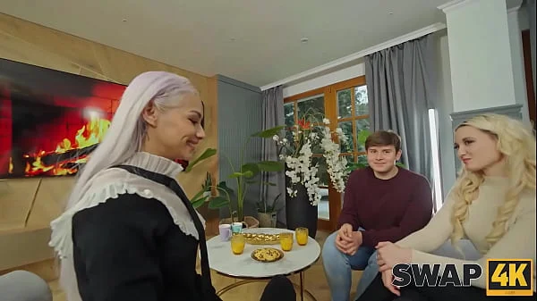 SWAP4K. Kinky threesome with sexy blonde sluts Veronica Leal and Daruma Rai