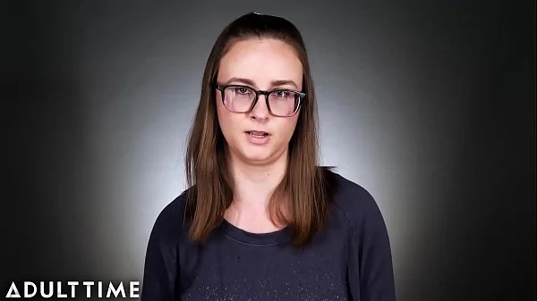 ADULT TIME How Women Orgasm - Jay Taylor Masturbates