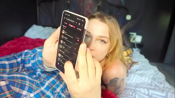 Sharing a bed with my stepsister - texting Ai girls led to sex with my stepsister