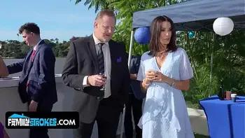 Hot Step Sisters Gal Ritche & Aubree Valentine Become BFFs (Step Brothers Parody) - SFW Full Movie