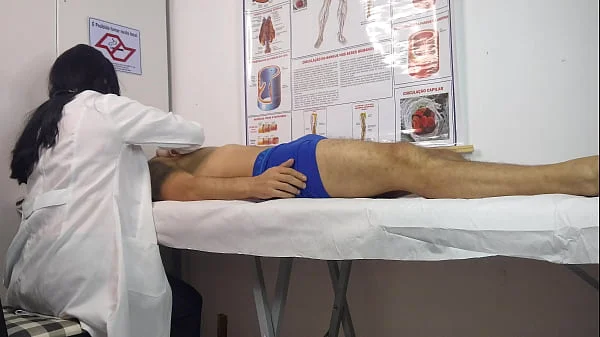 O pau levantou na frente da enfermeira