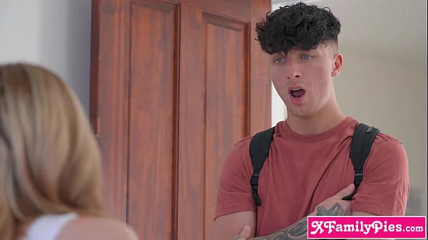 Cute teen stepsister Becky Summer is amazing breeding material