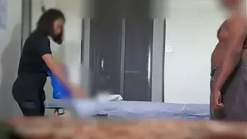 Massage girl hesitating to do happy ending and got convinced at the end