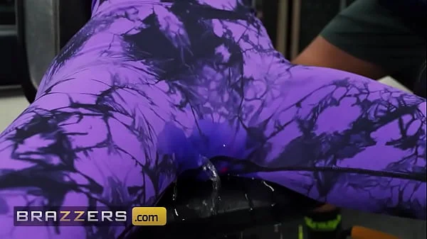 BRAZZERS - Workout Day Gets Dirty When The Official Egypt And Dwayne Foxx Fuck In Every Corner Of The Gym