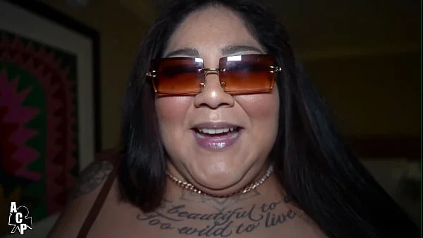 Comedic UPS Worker Delivers Major Cock To SSBBW Crystal Blue