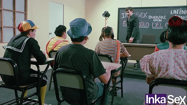 Kikin y Doña Rosinda cometen el pecado más oscuro en la escuelita del Chibolo  18