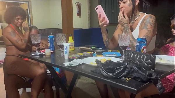 Caiu na net Vazou na net! Jovens influencers em troca de casal na Piscina Parte um caiu na net