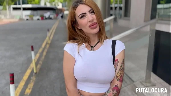 PutaLocura - Turista bimbo de grandes tetas Michu es pillada por Torbe y traga su leche