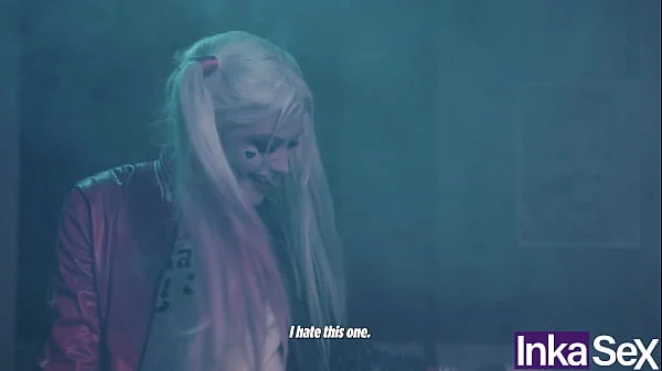 Superman destroza el ano a Harley Quinn y le hace un creampie en el ano.