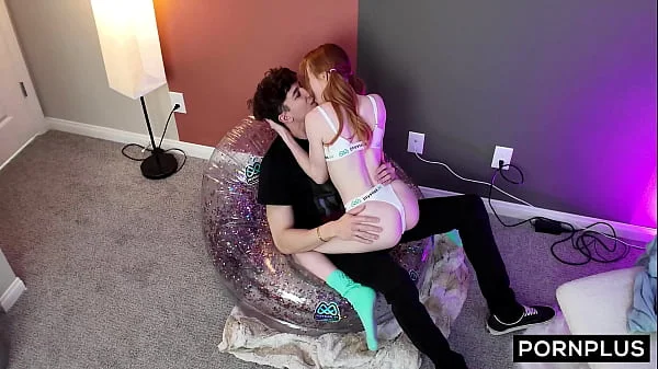 Gamer Girl Plays With Her Boyfriend's Joystick On Her Livestream