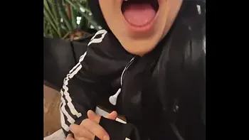 To eat with my best step-cousin