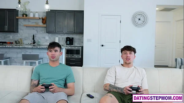 Stepmom MILF Taylor Wild anatomy lesson for her stepson and buddy