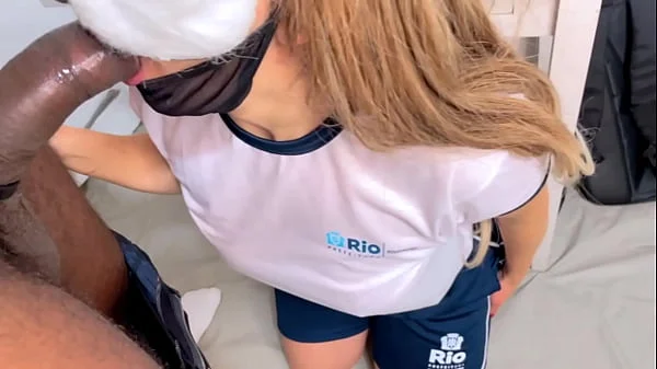 PROFESSOR E ALUNA NO RIO PEGOS FAZENDO SEXO E ELE FOI DEMITIDO