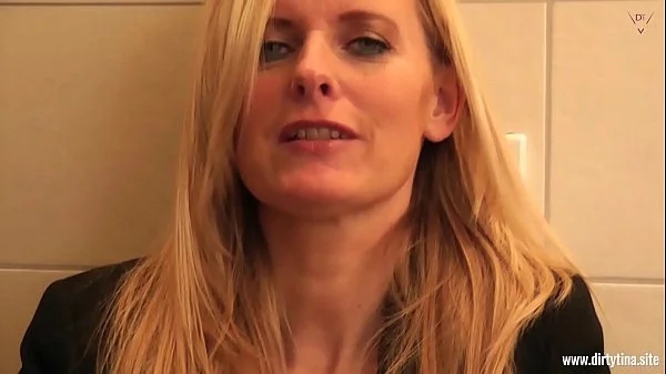 Fucking hot Secretary wants your cum