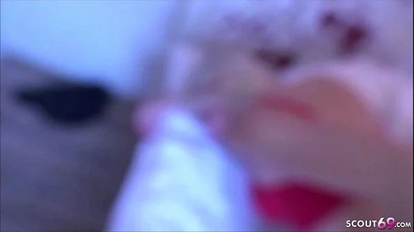 German Group - Zwei Typen tauschen Freundinnen beim Swinger Sex Deutsch