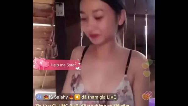 Bigo lọ lem lộ vú