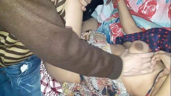 पहली बार किसी और के साथ करने में कैसा लगता